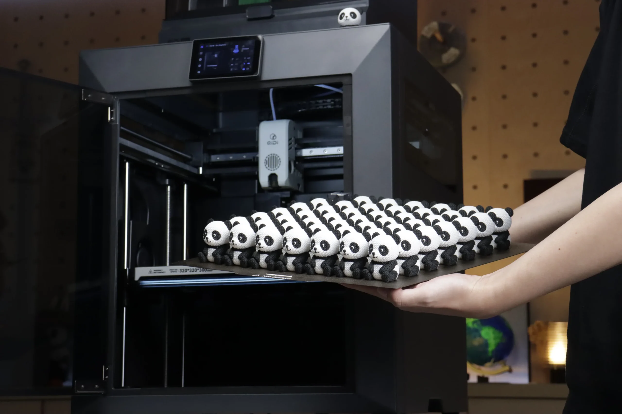 QIDI Tech Plus5 - 3D Printer - Image 2